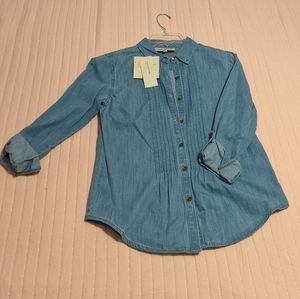 NWT Jones New York Denim Button Down Top